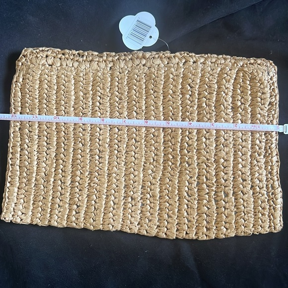 NWT cute clutch - Picture 5 of 6